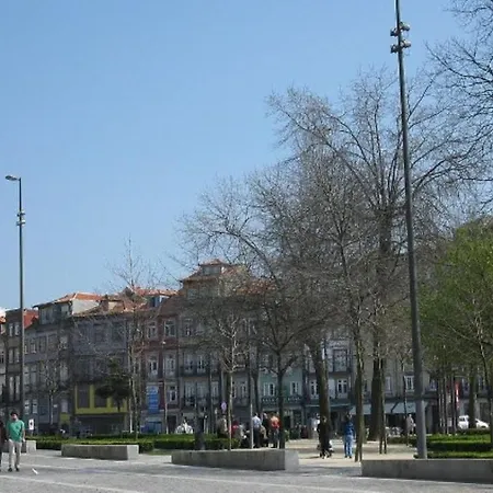 Belas Artes 1 Flat - By Guest * Porto